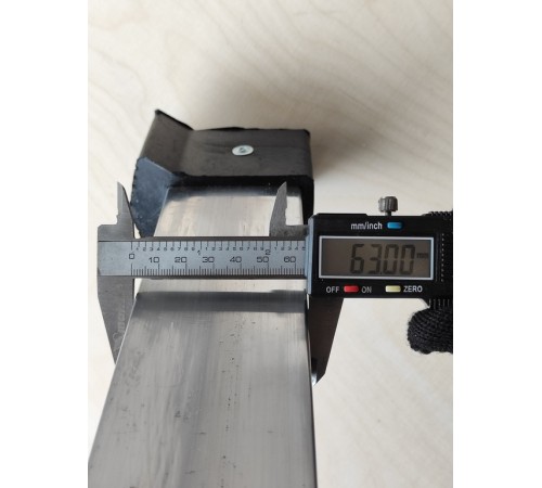 Упор поперечный 1100мм (резиновые насадки)